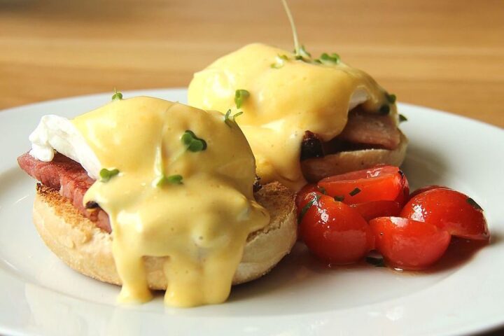 Eggs Benedict