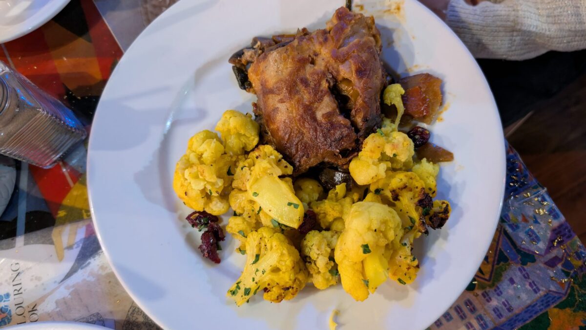Crispy Cauliflower and Halloumi Traybake