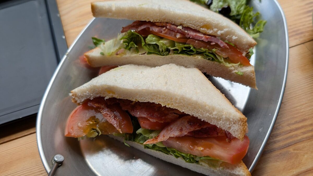 Classic BLT Sandwich