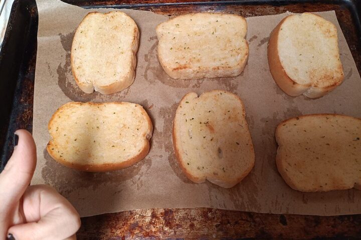 Cheesy Garlic Bread