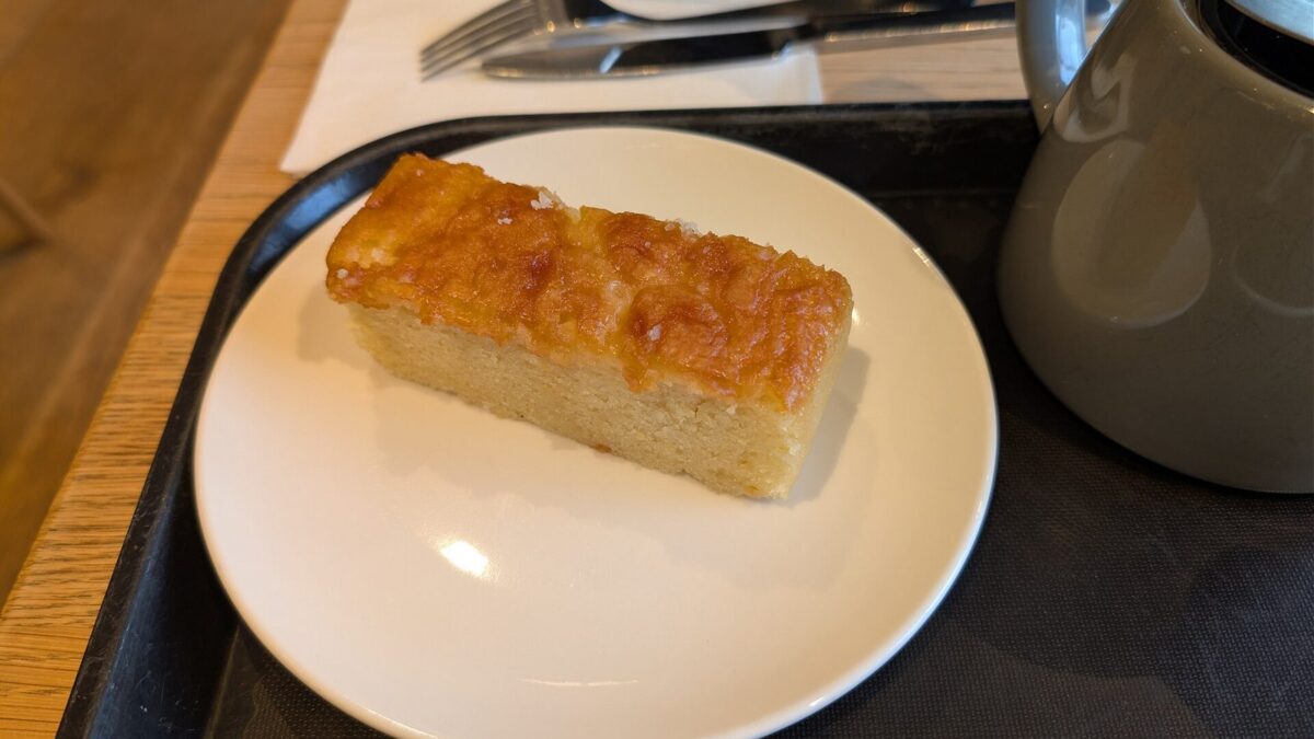 Lemon Drizzle Cake