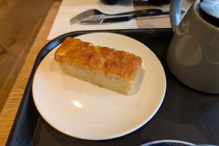 Lemon Drizzle Cake
