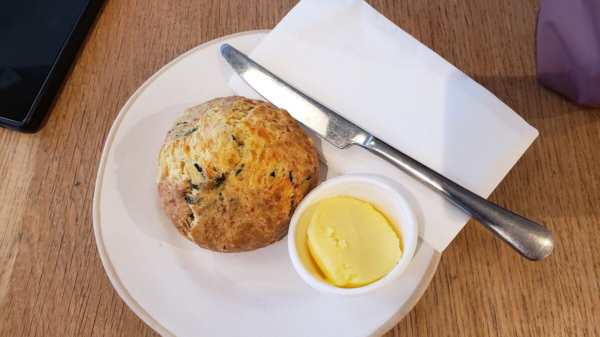 Cheddar Herb Scones