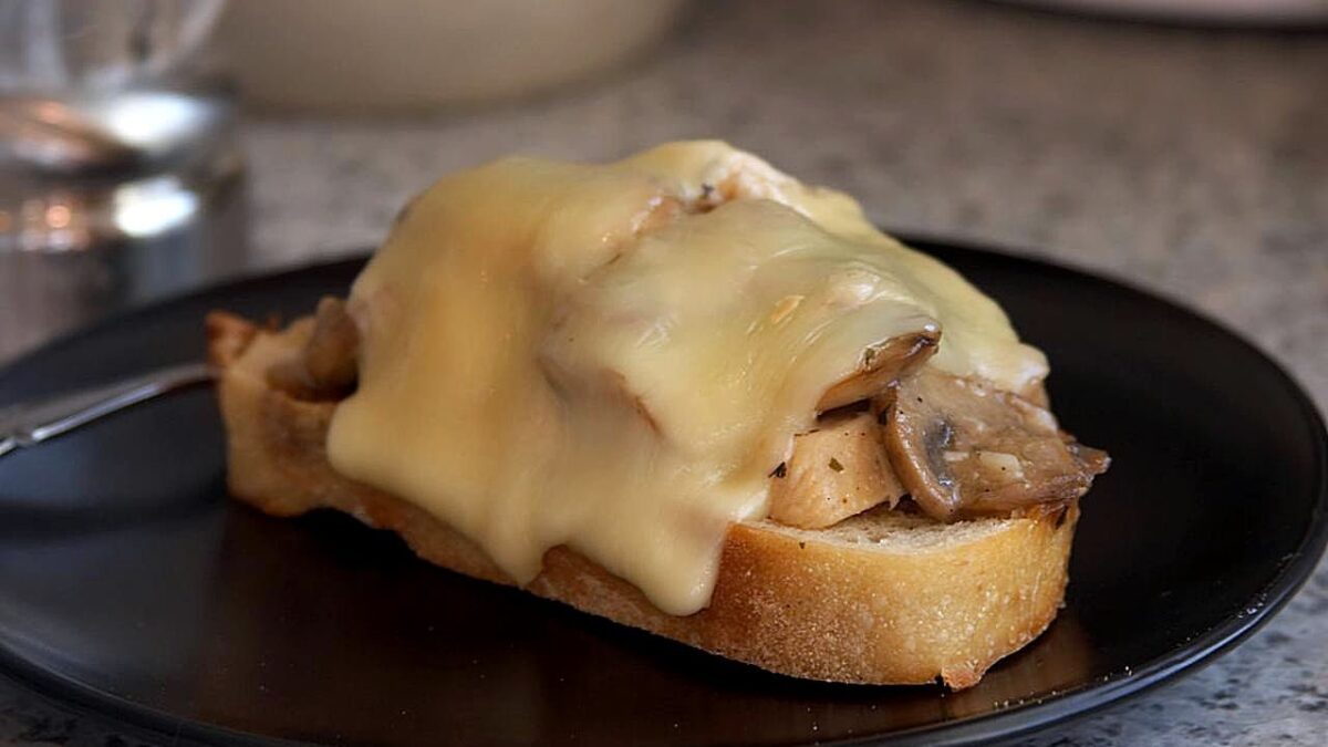 Classic Chicken Marsala