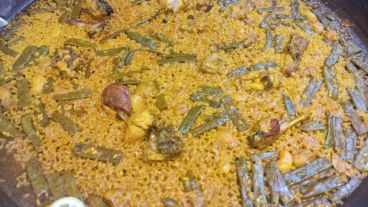 Classic Vegetable Paella