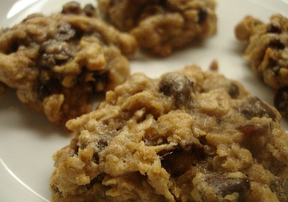 Classic Oatmeal Raisin Cookies